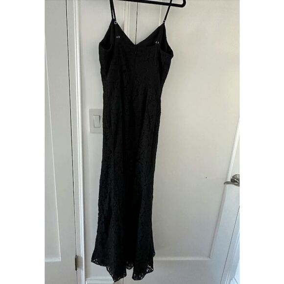 Fame and Partners Lupin Black Lace Maxi Gown with Slit in Size 8 - Picture 5 of 9
